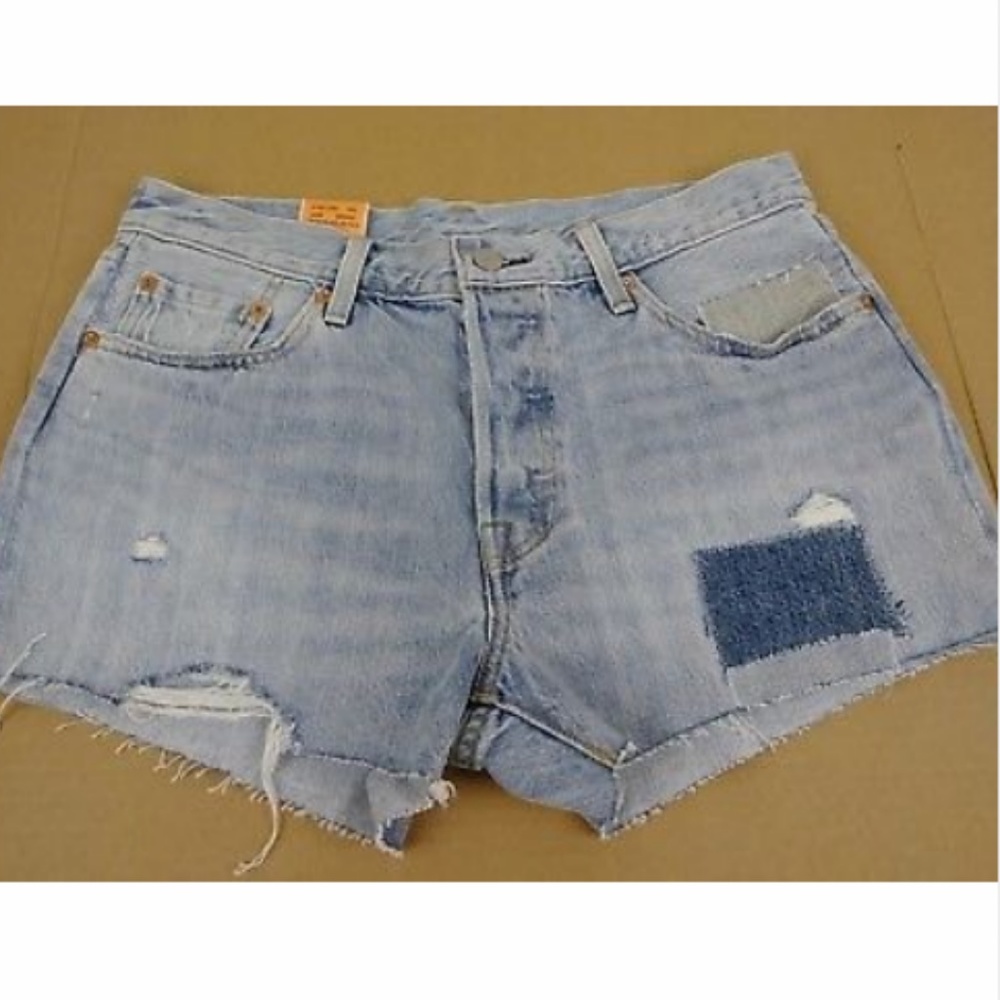 Levis Womens 501 Light Blue Wash Button Fly Shorts